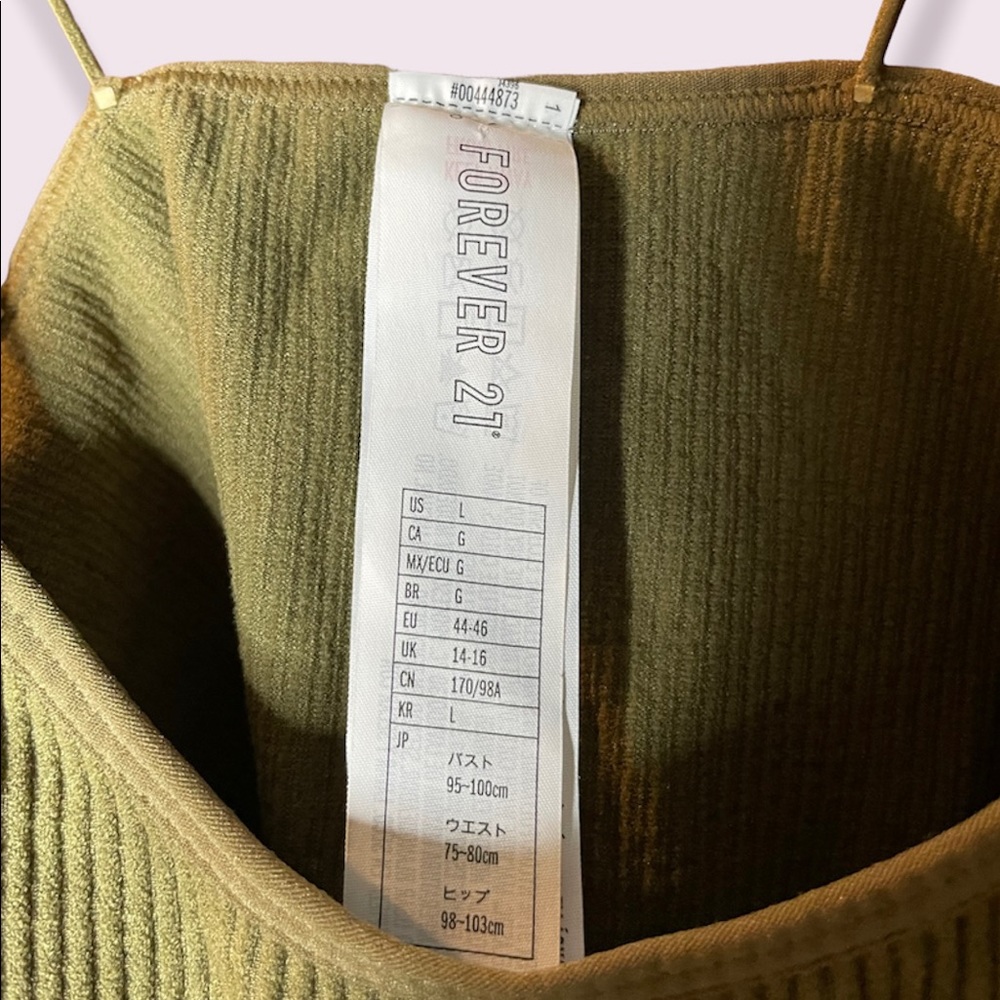 F21 dual-strap cropped cami - Picture 3 of 3